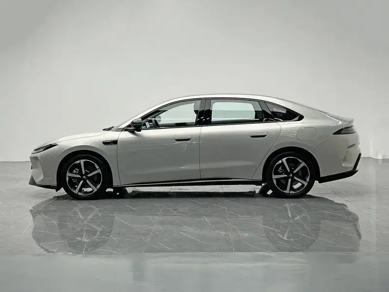 2026 Arcfox S3 с пробегом 3 900 км