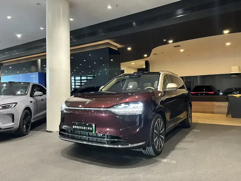 2025 Aito M9 с пробегом 8 500 км