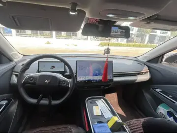 2025 Arcfox T1 с пробегом 14 000 км