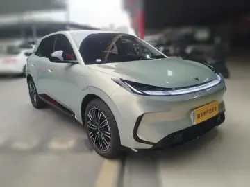 2025 Arcfox T1 с пробегом 13 700 км