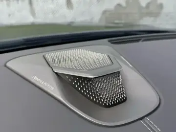 2024 Aston Martin DB12 с пробегом 1 600 км