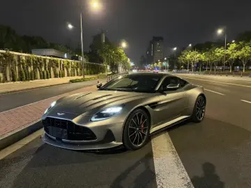 2024 Aston Martin DB12 с пробегом 7 500 км