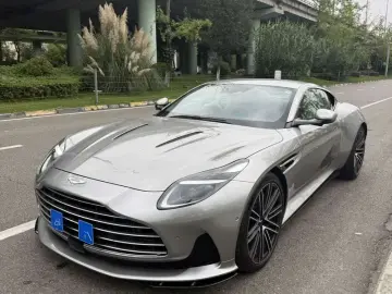 2024 Aston Martin DB12 с пробегом 4 900 км