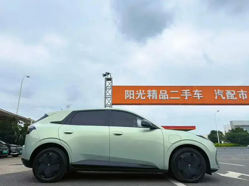 2025 Arcfox T1 с пробегом 9 300 км