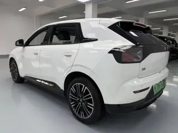 2025 Arcfox T1 с пробегом 9 000 км
