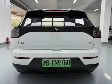 2025 Arcfox T1 с пробегом 9 000 км