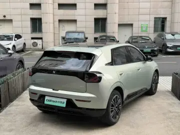 2025 Arcfox T1 с пробегом 16 000 км