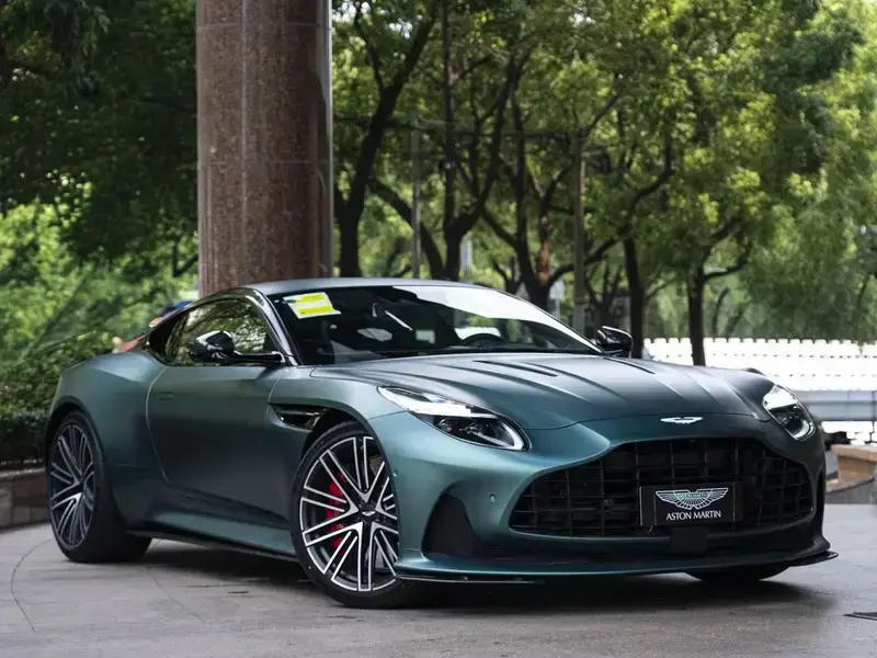 2024 Aston Martin DB12 с пробегом 100 км