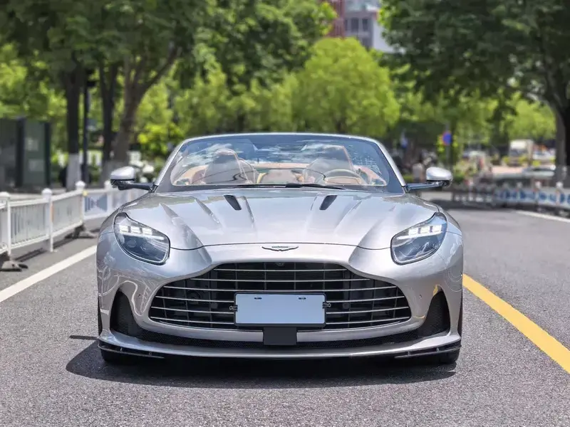 2024 Aston Martin DB12 с пробегом 7 000 км