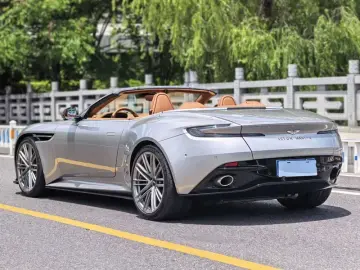 2024 Aston Martin DB12 с пробегом 7 000 км
