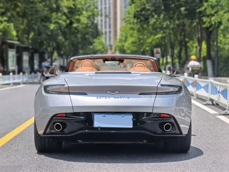 2024 Aston Martin DB12 с пробегом 7 000 км