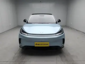 2025 Arcfox T1 с пробегом 3 100 км