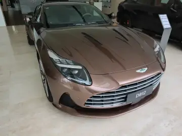 2024 Aston Martin DB12 с пробегом 100 км