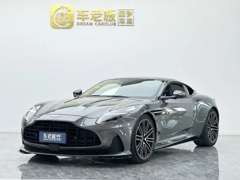 2024 Aston Martin DB12 с пробегом 15 000 км