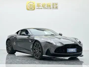 2024 Aston Martin DB12 с пробегом 15 000 км