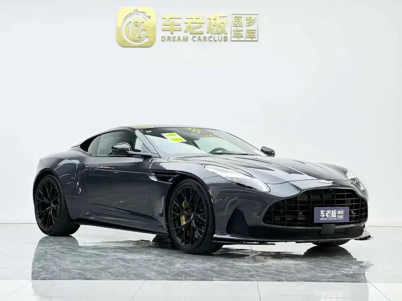 2024 Aston Martin DB12 с пробегом 100 км