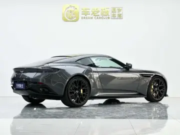2024 Aston Martin DB12 с пробегом 100 км