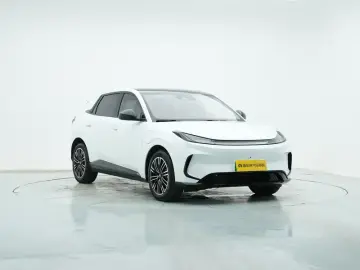 2025 Arcfox T1 с пробегом 2 200 км