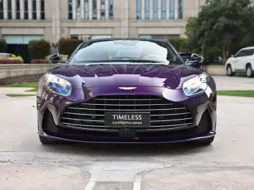 2024 Aston Martin DB12 с пробегом 100 км