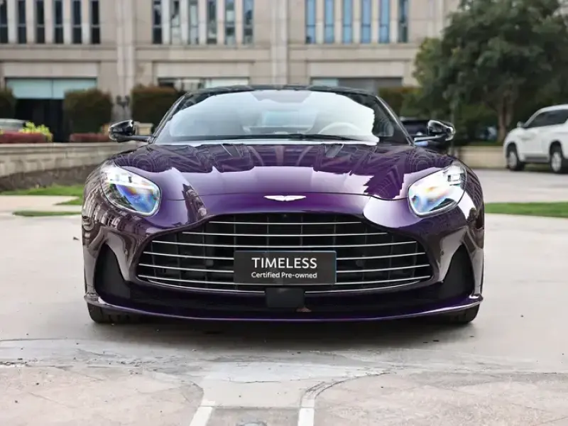 2024 Aston Martin DB12 с пробегом 100 км