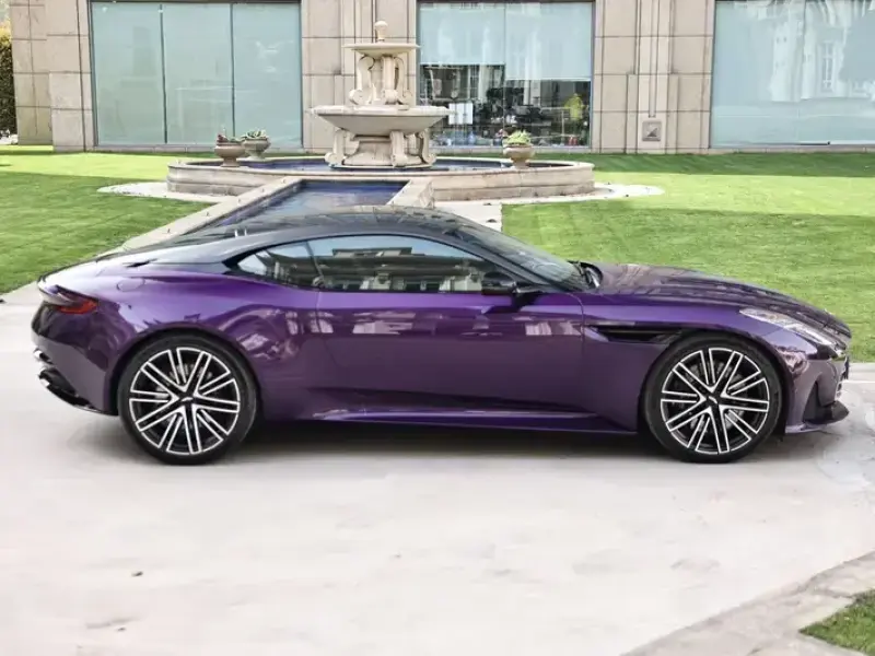 2024 Aston Martin DB12 с пробегом 100 км