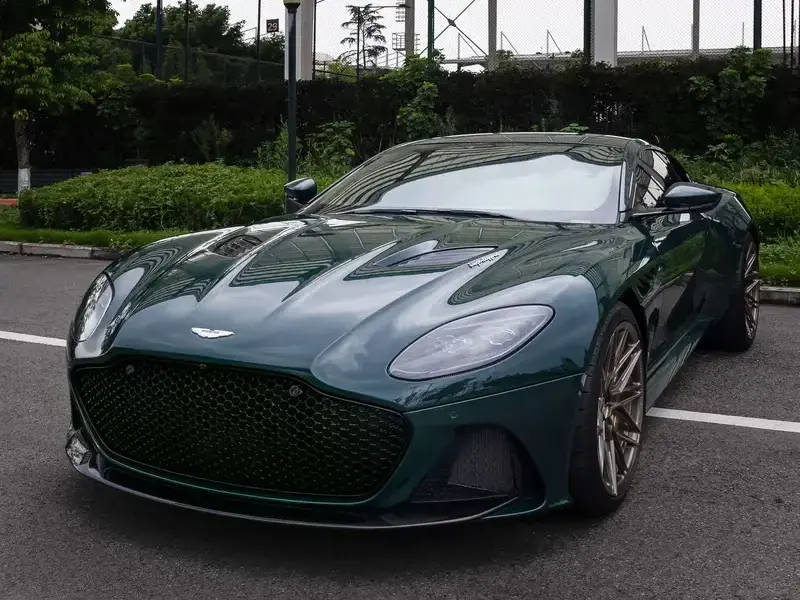 2020 Aston Martin DBS с пробегом 3 600 км
