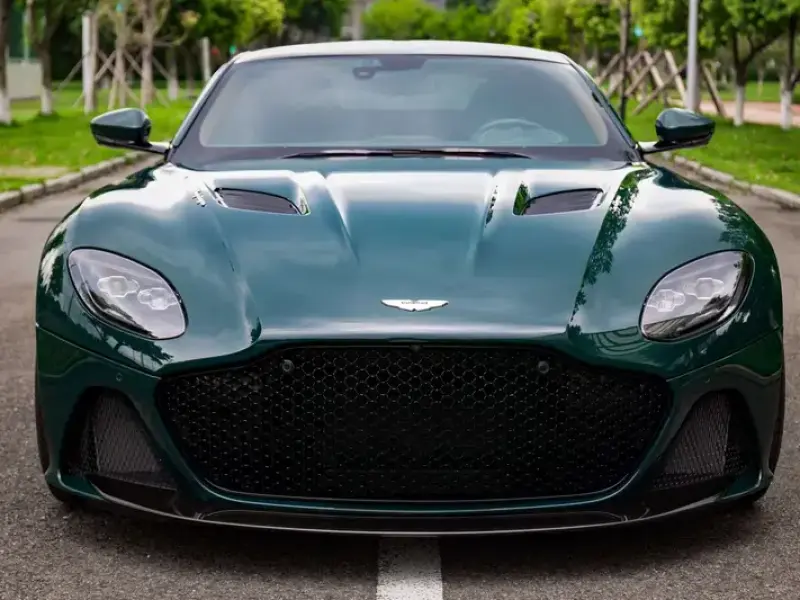 2020 Aston Martin DBS с пробегом 3 600 км