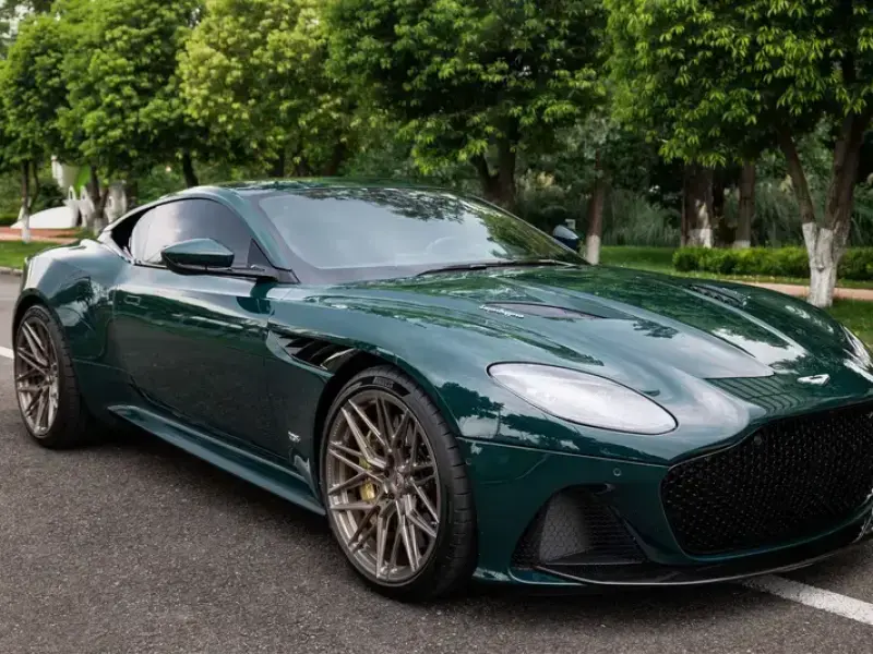 2020 Aston Martin DBS с пробегом 3 600 км