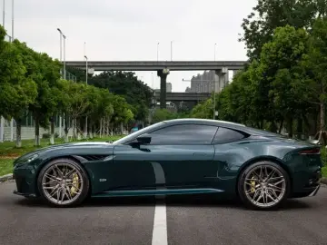 2020 Aston Martin DBS с пробегом 3 600 км
