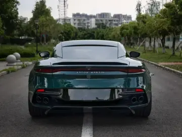 2020 Aston Martin DBS с пробегом 3 600 км