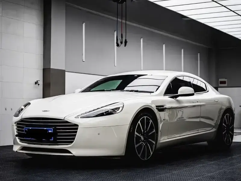 2016 Aston Martin Rapide с пробегом 30 000 км