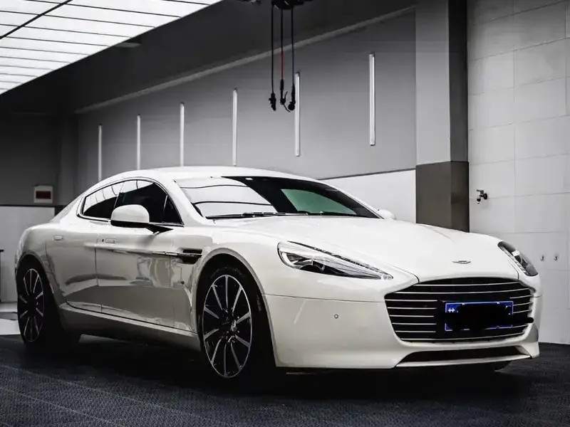 2016 Aston Martin Rapide с пробегом 30 000 км