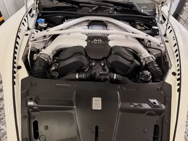 2016 Aston Martin Rapide с пробегом 30 000 км