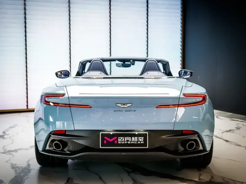 2019 Aston Martin DB11 с пробегом 21 000 км