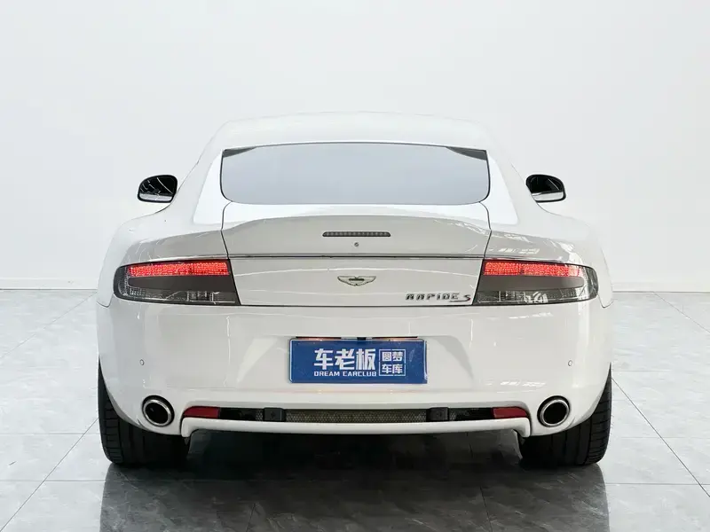 2014 Aston Martin Rapide с пробегом 26 000 км