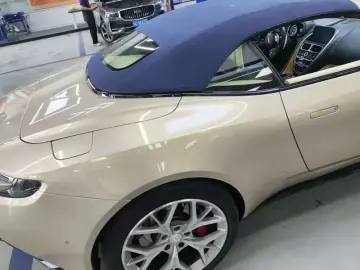 2019 Aston Martin DB11 с пробегом 18 000 км