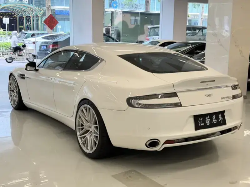 2015 Aston Martin Rapide с пробегом 70 000 км