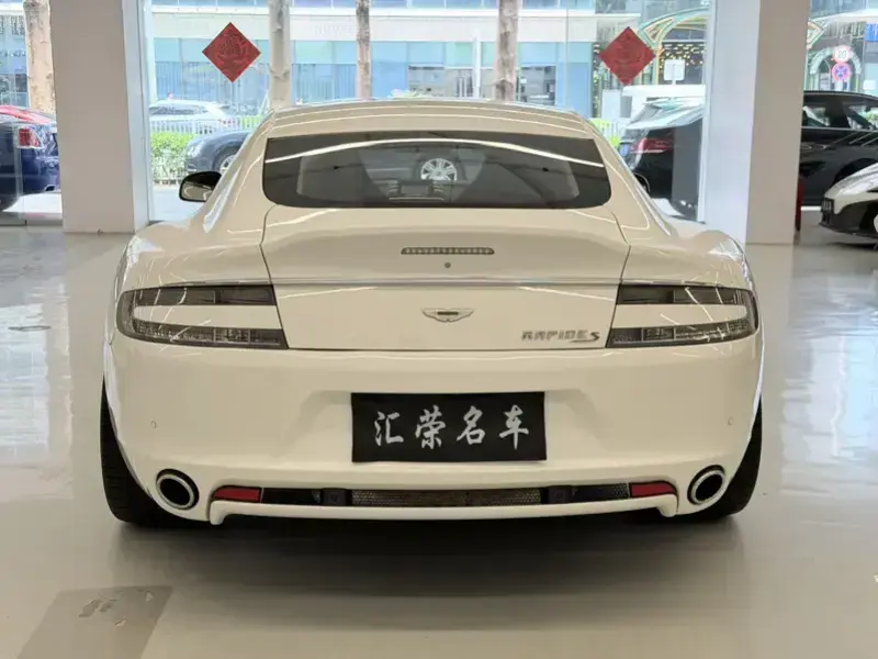 2015 Aston Martin Rapide с пробегом 70 000 км