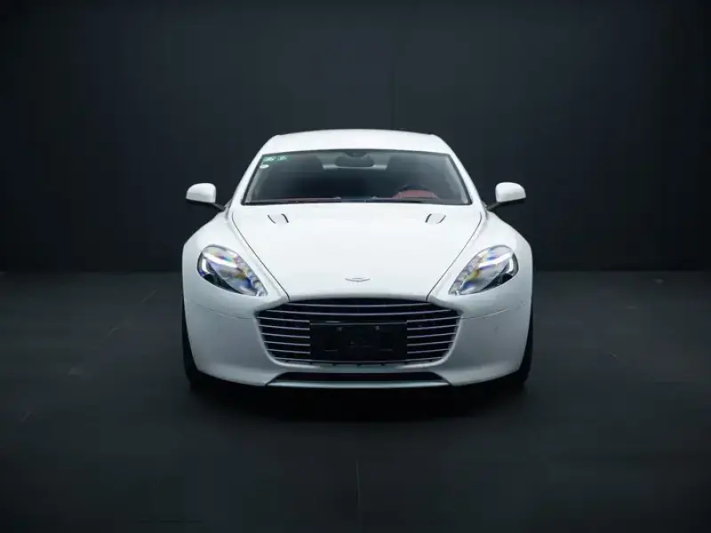 2015 Aston Martin Rapide с пробегом 17 000 км