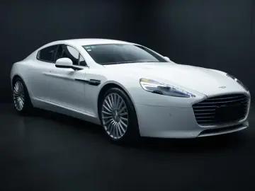 2015 Aston Martin Rapide с пробегом 17 000 км