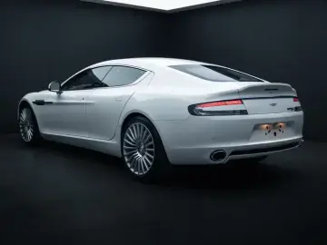 2015 Aston Martin Rapide с пробегом 17 000 км