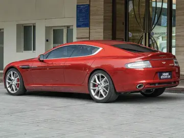 2013 Aston Martin Rapide с пробегом 10 000 км
