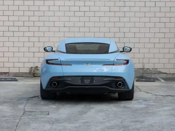 2019 Aston Martin DB11 с пробегом 11 800 км
