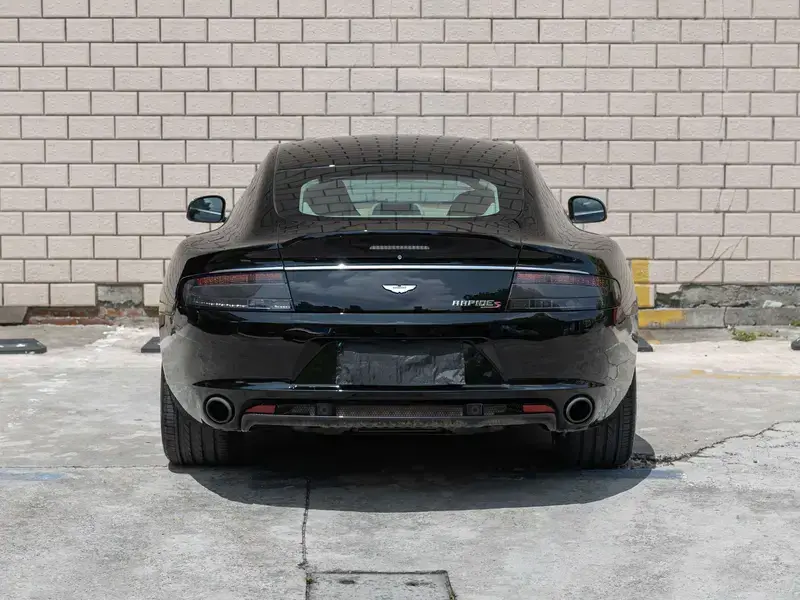 2016 Aston Martin Rapide с пробегом 37 000 км