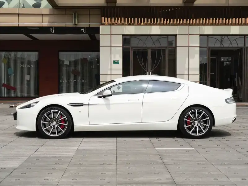 2016 Aston Martin Rapide с пробегом 28 000 км
