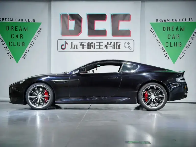 2013 Aston Martin DB9 с пробегом 40 500 км
