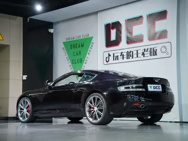 2013 Aston Martin DB9 с пробегом 40 500 км