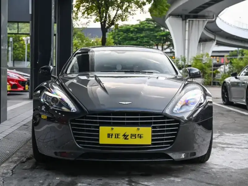 2013 Aston Martin Rapide с пробегом 14 000 км