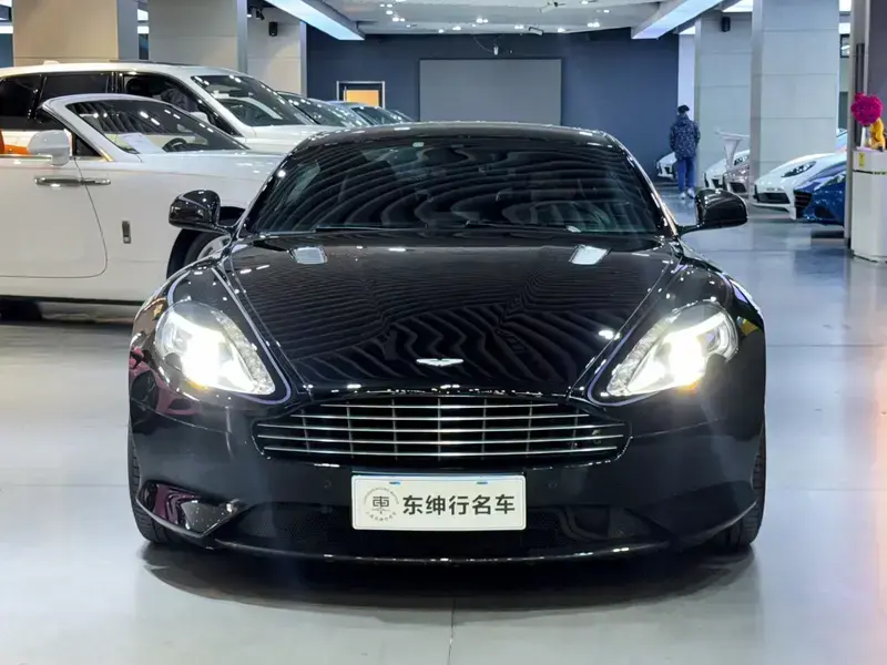 2014 Aston Martin DB9 с пробегом 34 000 км