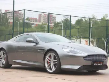 2014 Aston Martin DB9 с пробегом 26 000 км